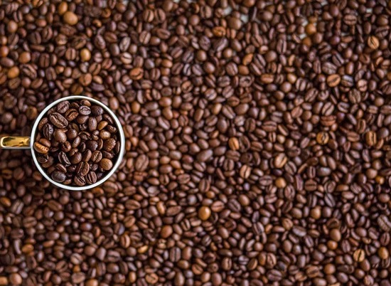 Ученые: «Люди не любят кофе, а зависимы от этого напитка»